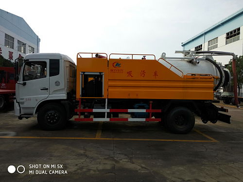 福田吸粪车厂家直销 高效清洁，专业品质