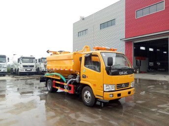 重庆专用车厂家 高压清洗吸污车、吸粪车及管道疏通车价格解析